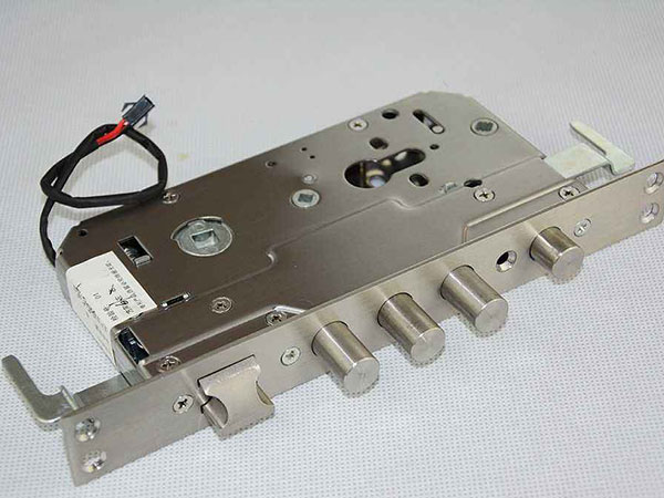 梁河24小时上门开锁公司