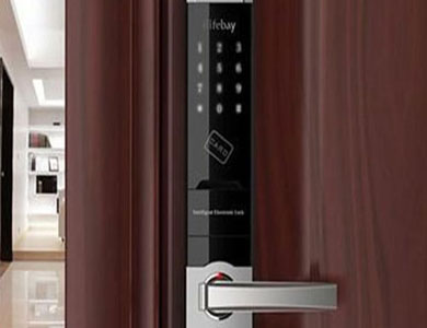 梁河24小时上门开锁公司